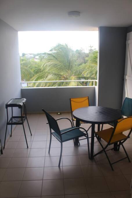 Ti Kaz' Paradis - Acces Prive A La Plage Du Bourg Sainte-Anne  Exterior foto